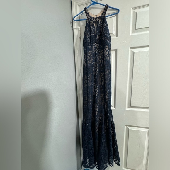 Floor Length Formal/Prom Dress - Picture 2 of 3